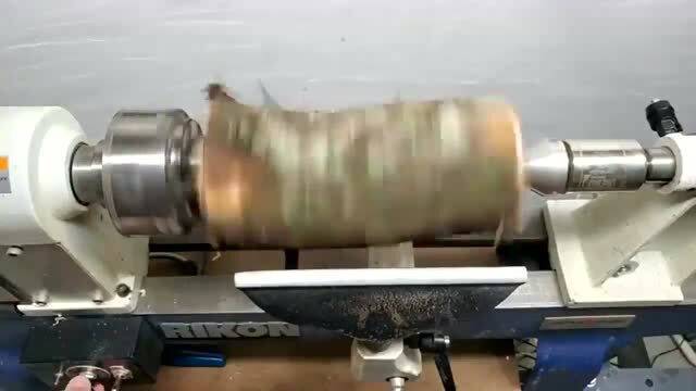 成本十幾塊的木頭，小伙加工后變成幾十塊——木竹材加工機械的神奇魔力